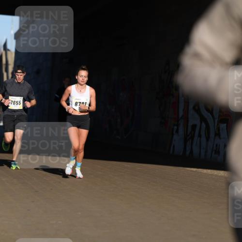 06.10.2024 - 19. swb-Marathon Bremen Michael Strokosch http://msf.ph/oto/7344080 06.10.2024 10:11:17 Laufen 7655, 87, 1, 79 meine-sportfotos.de