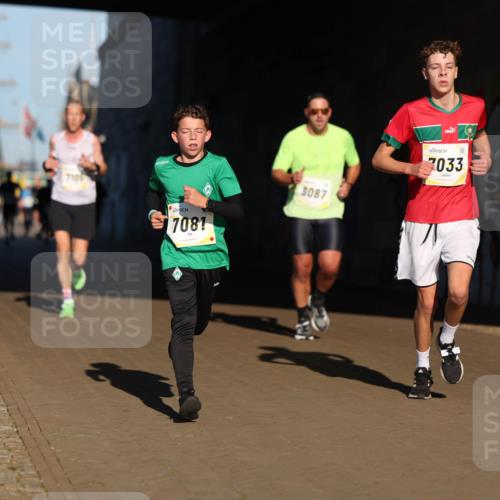 06.10.2024 - 19. swb-Marathon Bremen Michael Strokosch http://msf.ph/oto/7344107 06.10.2024 10:11:22 Laufen 7109, 7081, 9087, 3033 meine-sportfotos.de