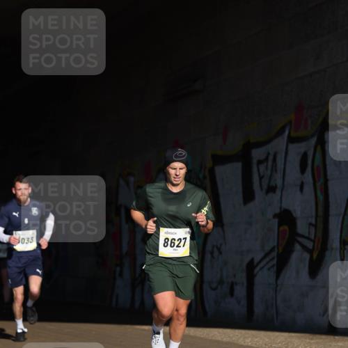 06.10.2024 - 19. swb-Marathon Bremen Michael Strokosch http://msf.ph/oto/7344131 06.10.2024 10:11:32 Laufen 033, 8627 meine-sportfotos.de
