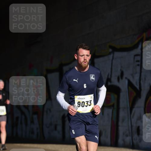 06.10.2024 - 19. swb-Marathon Bremen Michael Strokosch http://msf.ph/oto/7344145 06.10.2024 10:11:34 Laufen 9, 9033 meine-sportfotos.de
