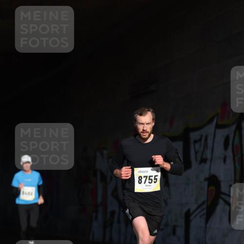 06.10.2024 - 19. swb-Marathon Bremen Michael Strokosch http://msf.ph/oto/7344157 06.10.2024 10:11:37 Laufen 8755 meine-sportfotos.de
