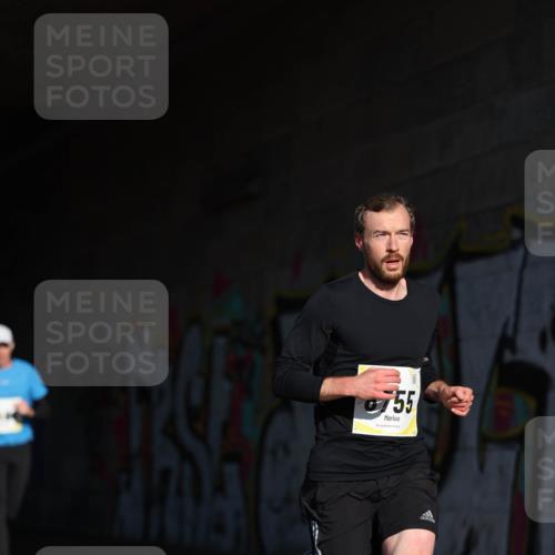 06.10.2024 - 19. swb-Marathon Bremen Michael Strokosch http://msf.ph/oto/7344161 06.10.2024 10:11:37 Laufen 55 meine-sportfotos.de