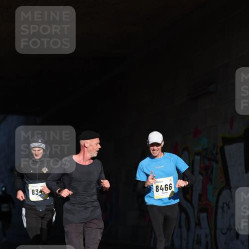 06.10.2024 - 19. swb-Marathon Bremen Michael Strokosch http://msf.ph/oto/7344165 06.10.2024 10:11:39 Laufen 83, 8466 meine-sportfotos.de