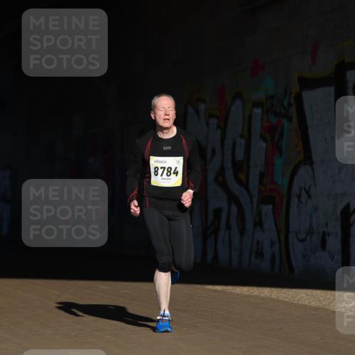06.10.2024 - 19. swb-Marathon Bremen Michael Strokosch http://msf.ph/oto/7344192 06.10.2024 10:11:49 Laufen 8784 meine-sportfotos.de