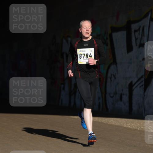 06.10.2024 - 19. swb-Marathon Bremen Michael Strokosch http://msf.ph/oto/7344198 06.10.2024 10:11:50 Laufen 8784 meine-sportfotos.de