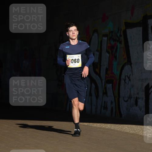 06.10.2024 - 19. swb-Marathon Bremen Michael Strokosch http://msf.ph/oto/7344201 06.10.2024 10:11:54 Laufen 8726, 7848, 060 meine-sportfotos.de