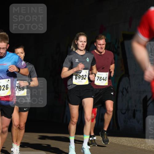 06.10.2024 - 19. swb-Marathon Bremen Michael Strokosch http://msf.ph/oto/7344215 06.10.2024 10:11:58 Laufen 2024, 9026, 759, 8992, 7648, 872 meine-sportfotos.de