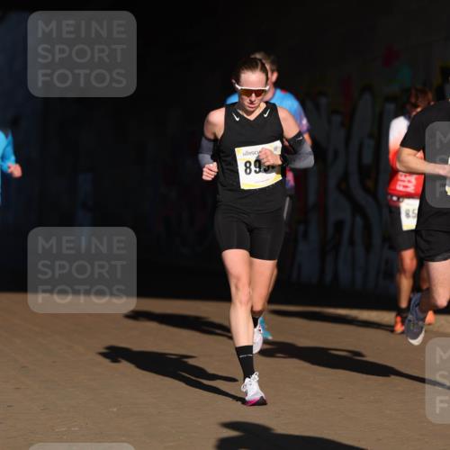 06.10.2024 - 19. swb-Marathon Bremen Michael Strokosch http://msf.ph/oto/7344316 06.10.2024 10:12:22 Laufen 9052, 895, 85, 831 meine-sportfotos.de