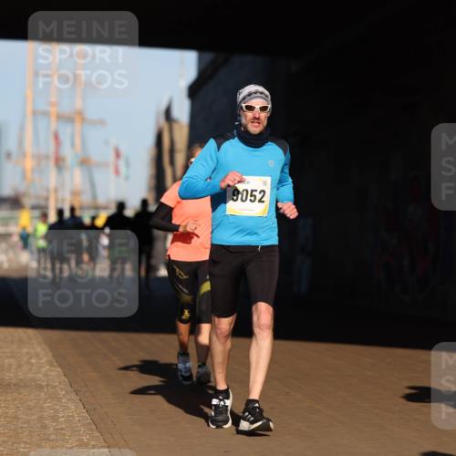 06.10.2024 - 19. swb-Marathon Bremen Michael Strokosch http://msf.ph/oto/7344320 06.10.2024 10:12:23 Laufen 9052 meine-sportfotos.de