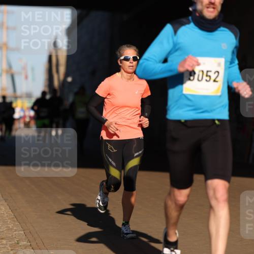 06.10.2024 - 19. swb-Marathon Bremen Michael Strokosch http://msf.ph/oto/7344327 06.10.2024 10:12:25 Laufen 8052 meine-sportfotos.de
