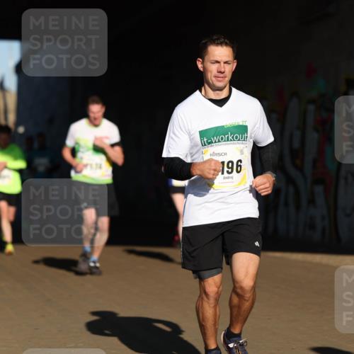 06.10.2024 - 19. swb-Marathon Bremen Michael Strokosch http://msf.ph/oto/7344353 06.10.2024 10:12:35 Laufen 196 meine-sportfotos.de