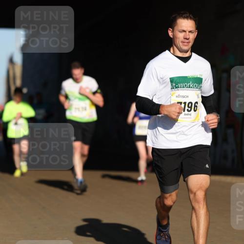 06.10.2024 - 19. swb-Marathon Bremen Michael Strokosch http://msf.ph/oto/7344355 06.10.2024 10:12:35 Laufen 196 meine-sportfotos.de