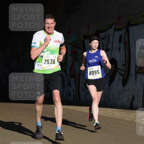 06.10.2024 - 19. swb-Marathon Bremen Michael Strokosch http://msf.ph/oto/7344363 06.10.2024 10:12:37 Laufen 9064, 7536, 8095 meine-sportfotos.de