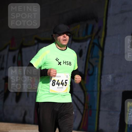06.10.2024 - 19. swb-Marathon Bremen Michael Strokosch http://msf.ph/oto/7344395 06.10.2024 10:12:44 Laufen 8445 meine-sportfotos.de