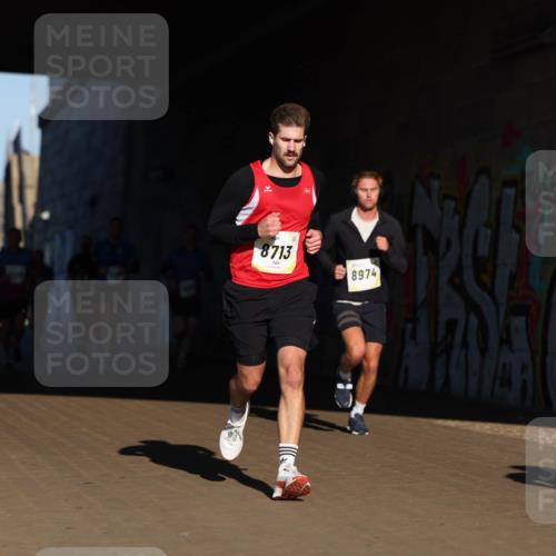 06.10.2024 - 19. swb-Marathon Bremen Michael Strokosch http://msf.ph/oto/7344398 06.10.2024 10:12:48 Laufen 8713, 8974 meine-sportfotos.de