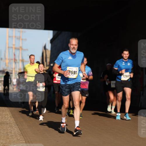 06.10.2024 - 19. swb-Marathon Bremen Michael Strokosch http://msf.ph/oto/7344410 06.10.2024 10:12:52 Laufen 3975, 9591, 77, 7260, 8311 meine-sportfotos.de