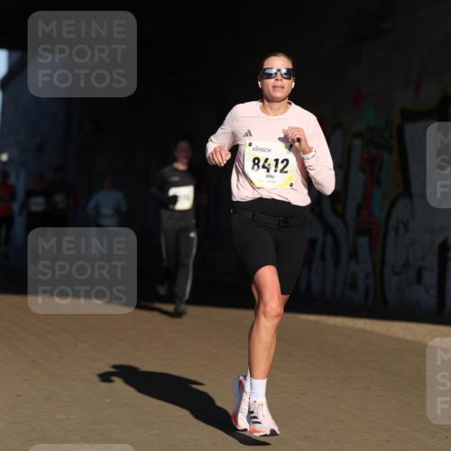 06.10.2024 - 19. swb-Marathon Bremen Michael Strokosch http://msf.ph/oto/7344476 06.10.2024 10:13:08 Laufen 8412 meine-sportfotos.de