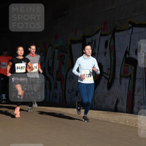 06.10.2024 - 19. swb-Marathon Bremen Michael Strokosch http://msf.ph/oto/7344510 06.10.2024 10:13:13 Laufen 1209, 8497, 78, 31, 228 meine-sportfotos.de
