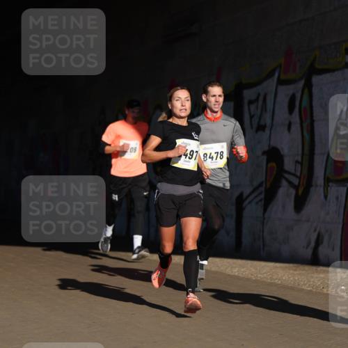 06.10.2024 - 19. swb-Marathon Bremen Michael Strokosch http://msf.ph/oto/7344518 06.10.2024 10:13:14 Laufen 7826, 09, 497, 8478, 8228 meine-sportfotos.de