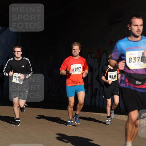 06.10.2024 - 19. swb-Marathon Bremen Michael Strokosch http://msf.ph/oto/7344607 06.10.2024 10:13:35 Laufen 790, 8997, 8996, 8376 meine-sportfotos.de
