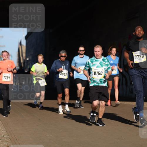 06.10.2024 - 19. swb-Marathon Bremen Michael Strokosch http://msf.ph/oto/7344633 06.10.2024 10:13:43 Laufen 7294, 8511, 8652, 55, 8150, 7720 meine-sportfotos.de