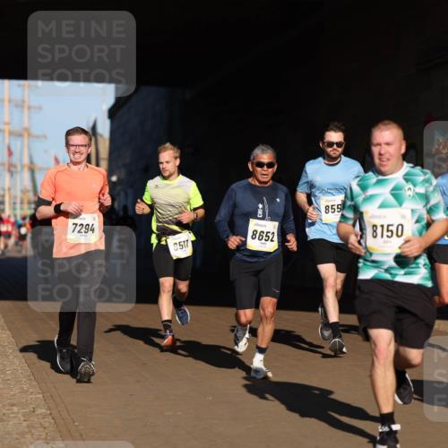 06.10.2024 - 19. swb-Marathon Bremen Michael Strokosch http://msf.ph/oto/7344637 06.10.2024 10:13:44 Laufen 7294, 8517, 8652, 855, 8150 meine-sportfotos.de