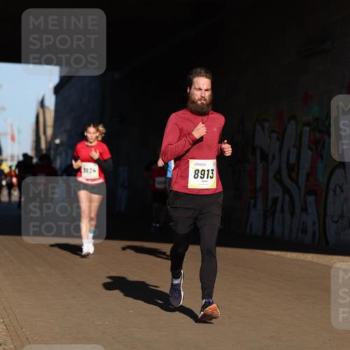 06.10.2024 - 19. swb-Marathon Bremen Michael Strokosch http://msf.ph/oto/7344652 06.10.2024 10:13:51 Laufen 1824, 8913 meine-sportfotos.de