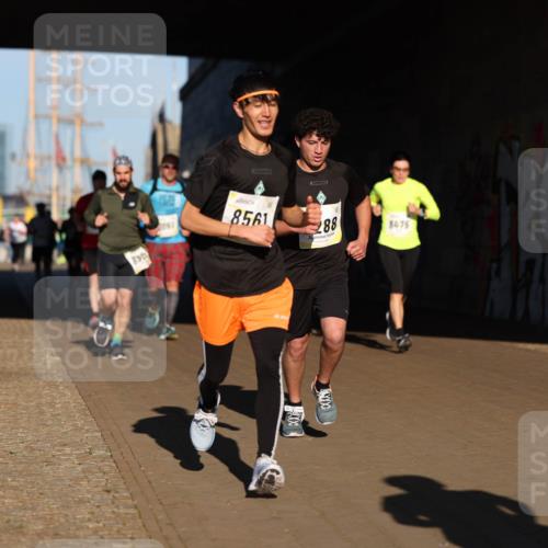 06.10.2024 - 19. swb-Marathon Bremen Michael Strokosch http://msf.ph/oto/7344686 06.10.2024 10:14:04 Laufen 890, 8561, 288, 8475 meine-sportfotos.de