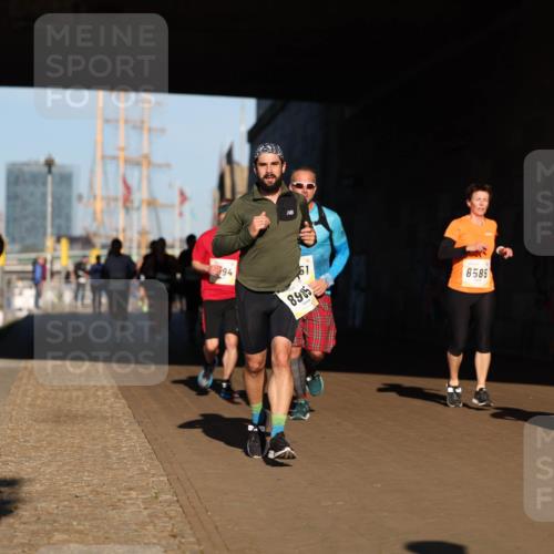 06.10.2024 - 19. swb-Marathon Bremen Michael Strokosch http://msf.ph/oto/7344692 06.10.2024 10:14:06 Laufen 94, 51, 895, 8585 meine-sportfotos.de