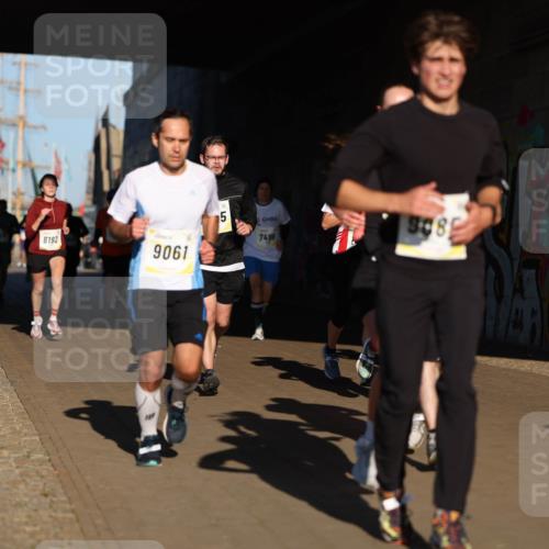 06.10.2024 - 19. swb-Marathon Bremen Michael Strokosch http://msf.ph/oto/7344717 06.10.2024 10:14:13 Laufen 8192, 908, 9061, 5, 7496 meine-sportfotos.de
