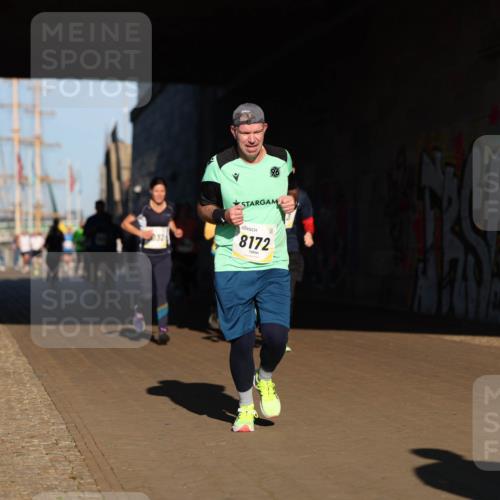 06.10.2024 - 19. swb-Marathon Bremen Michael Strokosch http://msf.ph/oto/7344777 06.10.2024 10:14:26 Laufen 32, 8172 meine-sportfotos.de