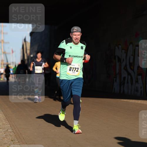06.10.2024 - 19. swb-Marathon Bremen Michael Strokosch http://msf.ph/oto/7344779 06.10.2024 10:14:27 Laufen 1032, 8172 meine-sportfotos.de