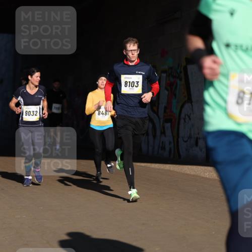 06.10.2024 - 19. swb-Marathon Bremen Michael Strokosch http://msf.ph/oto/7344786 06.10.2024 10:14:28 Laufen 9032, 7861, 8481, 8103, 8172 meine-sportfotos.de