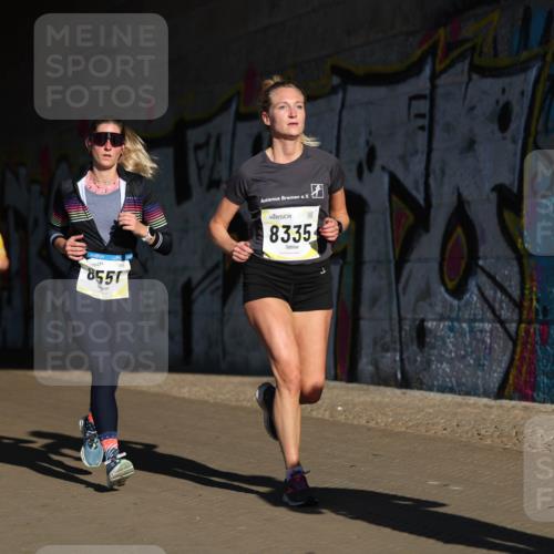 06.10.2024 - 19. swb-Marathon Bremen Michael Strokosch http://msf.ph/oto/7344832 06.10.2024 10:14:40 Laufen 7538, 8551, 8335 meine-sportfotos.de