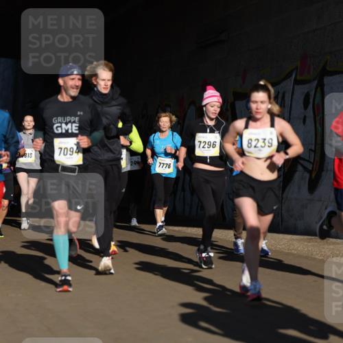 06.10.2024 - 19. swb-Marathon Bremen Michael Strokosch http://msf.ph/oto/7344890 06.10.2024 10:15:00 Laufen 7095, 813, 7094, 24, 7776, 7296, 8239, 88 meine-sportfotos.de