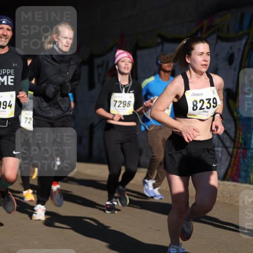 06.10.2024 - 19. swb-Marathon Bremen Michael Strokosch http://msf.ph/oto/7344895 06.10.2024 10:15:01 Laufen 15, 7094, 72, 7296, 8239, 2023, 8856 meine-sportfotos.de