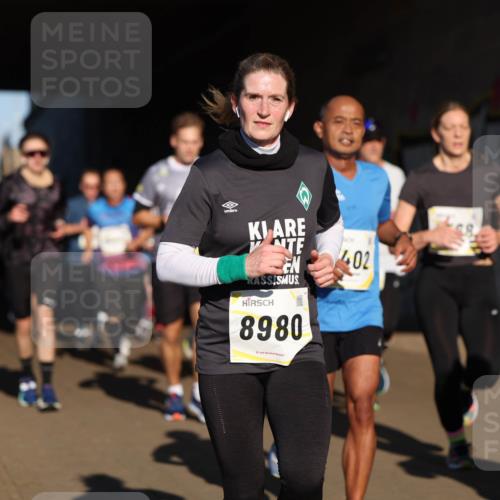 06.10.2024 - 19. swb-Marathon Bremen Michael Strokosch http://msf.ph/oto/7344920 06.10.2024 10:15:10 Laufen 402, 8980 meine-sportfotos.de