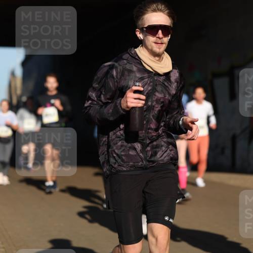 06.10.2024 - 19. swb-Marathon Bremen Michael Strokosch http://msf.ph/oto/7344934 06.10.2024 10:15:12 Laufen 850 meine-sportfotos.de