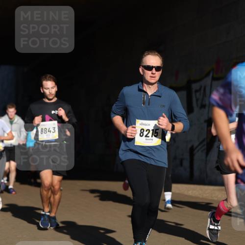 06.10.2024 - 19. swb-Marathon Bremen Michael Strokosch http://msf.ph/oto/7344939 06.10.2024 10:15:14 Laufen 9716, 8843, 8215, 84437 meine-sportfotos.de