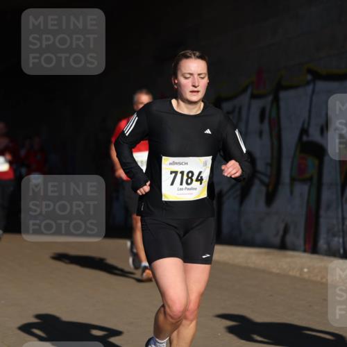 06.10.2024 - 19. swb-Marathon Bremen Michael Strokosch http://msf.ph/oto/7344966 06.10.2024 10:15:21 Laufen 7184 meine-sportfotos.de