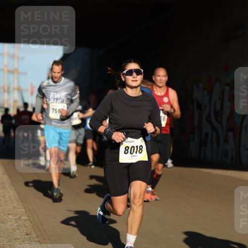 06.10.2024 - 19. swb-Marathon Bremen Michael Strokosch http://msf.ph/oto/7344990 06.10.2024 10:15:27 Laufen 756, 8018, 78 meine-sportfotos.de