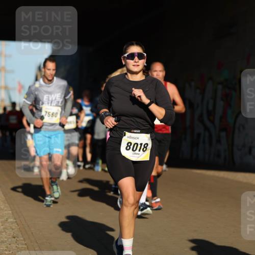 06.10.2024 - 19. swb-Marathon Bremen Michael Strokosch http://msf.ph/oto/7344991 06.10.2024 10:15:27 Laufen 7560, 8018 meine-sportfotos.de