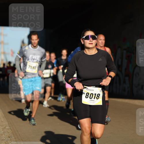 06.10.2024 - 19. swb-Marathon Bremen Michael Strokosch http://msf.ph/oto/7344993 06.10.2024 10:15:27 Laufen 7560, 52, 8018 meine-sportfotos.de