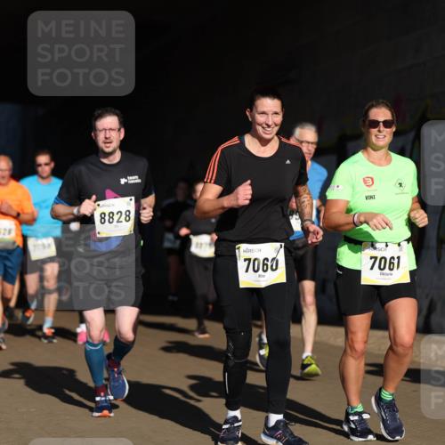 06.10.2024 - 19. swb-Marathon Bremen Michael Strokosch http://msf.ph/oto/7345048 06.10.2024 10:15:44 Laufen 7526, 7099, 8828, 7060, 7061 meine-sportfotos.de