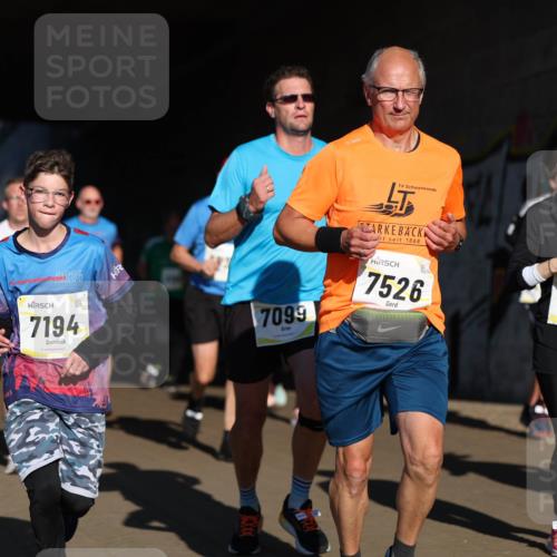 06.10.2024 - 19. swb-Marathon Bremen Michael Strokosch http://msf.ph/oto/7345061 06.10.2024 10:15:47 Laufen 2024, 7194, 1868, 7099, 7526, 8186, 88 meine-sportfotos.de