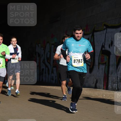 06.10.2024 - 19. swb-Marathon Bremen Michael Strokosch http://msf.ph/oto/7345129 06.10.2024 10:16:04 Laufen 08, 7714, 7086, 8783, 9 meine-sportfotos.de
