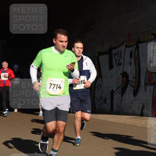 06.10.2024 - 19. swb-Marathon Bremen Michael Strokosch http://msf.ph/oto/7345134 06.10.2024 10:16:05 Laufen 511, 7985, 7714, 86, 7451 meine-sportfotos.de