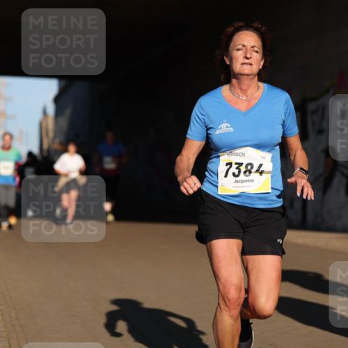 06.10.2024 - 19. swb-Marathon Bremen Michael Strokosch http://msf.ph/oto/7345164 06.10.2024 10:16:13 Laufen 7384 meine-sportfotos.de
