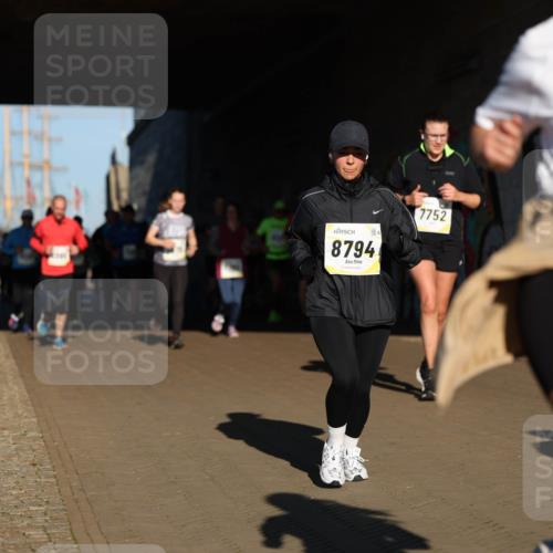 06.10.2024 - 19. swb-Marathon Bremen Michael Strokosch http://msf.ph/oto/7345183 06.10.2024 10:16:19 Laufen 8794, 7752, 8960 meine-sportfotos.de