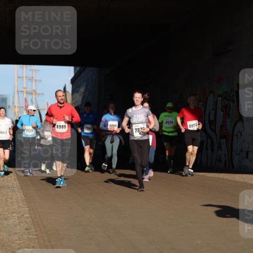 06.10.2024 - 19. swb-Marathon Bremen Michael Strokosch http://msf.ph/oto/7345188 06.10.2024 10:16:21 Laufen 7542, 8520, 8985, 7261, 9008, 8524, 21, 787, 8898 meine-sportfotos.de